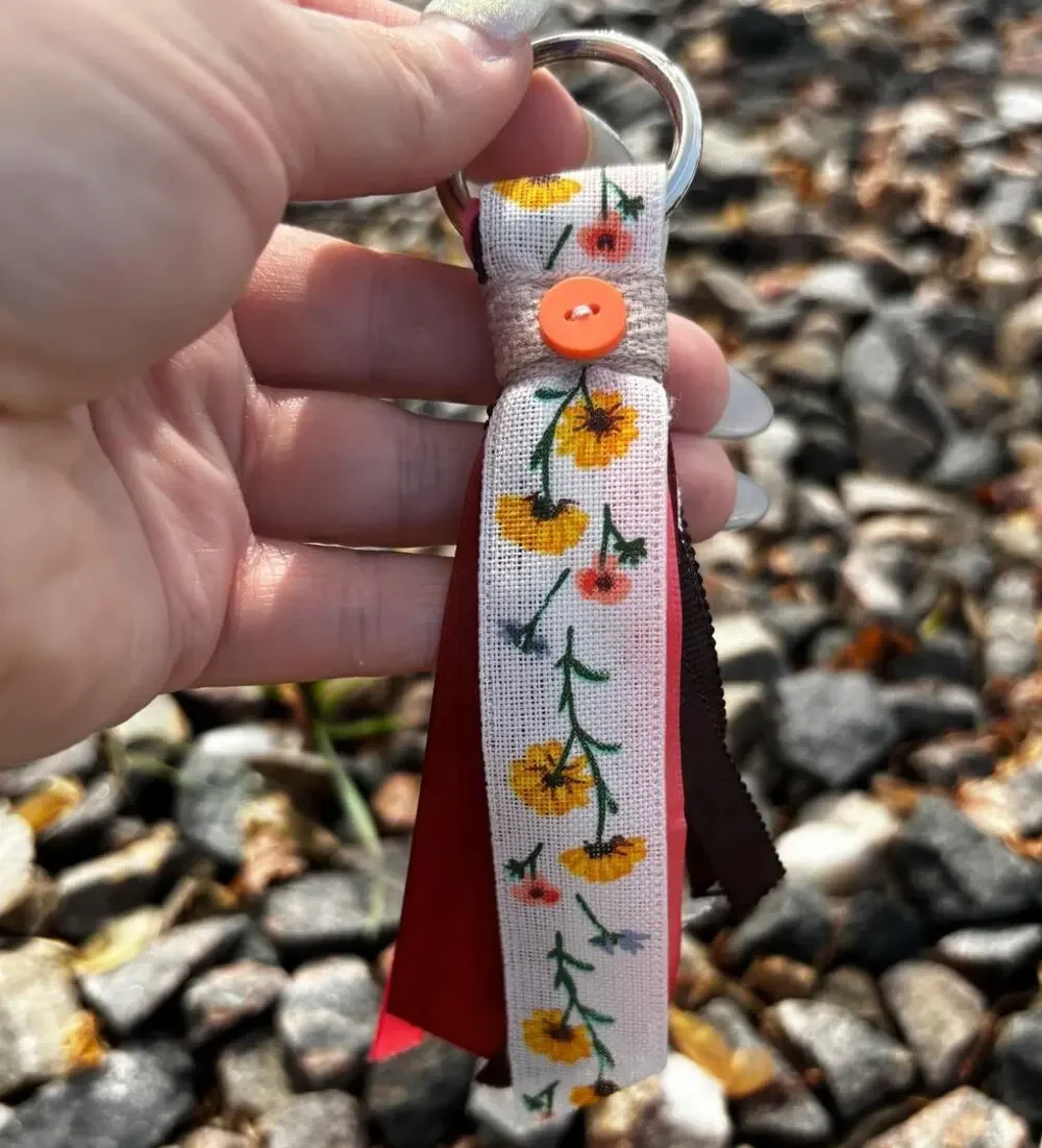 Fall Flower Keychain, Flower Accent, Handmade Gift, Cottagecore Fall Accessory